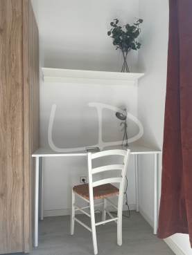 Chambre coté rue3.JPG